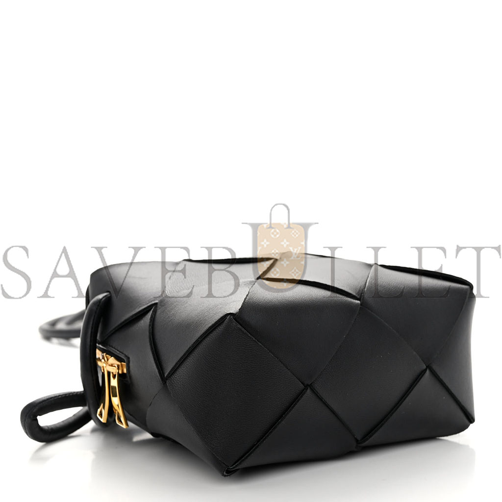 BOTTEGA VENETA LAMBSKIN MAXI INTRECCIATO MINI CASSETTE CAMERA BAG BLACK (15*14*7cm)