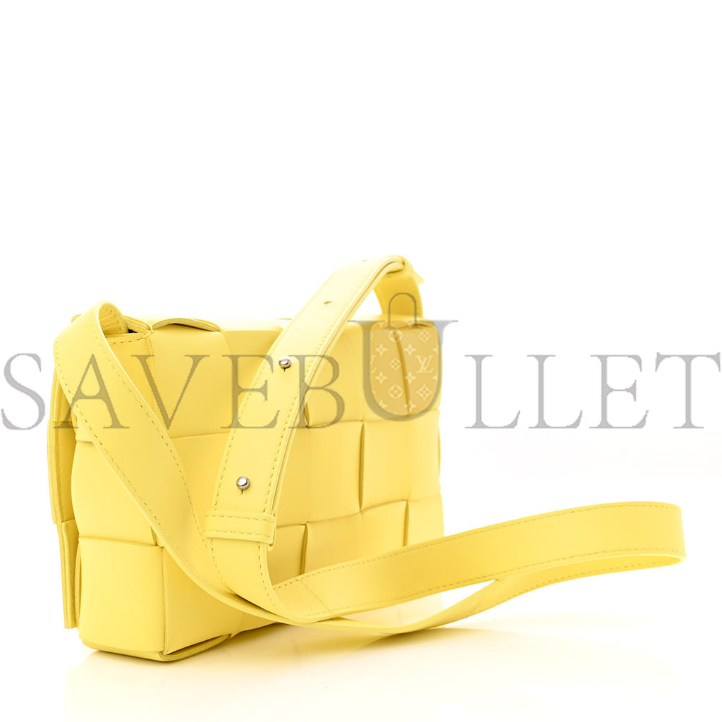 BOTTEGA VENETA NAPPA MAXI INTRECCIO CASSETTE BAG LEMONADE (22*15*6cm)