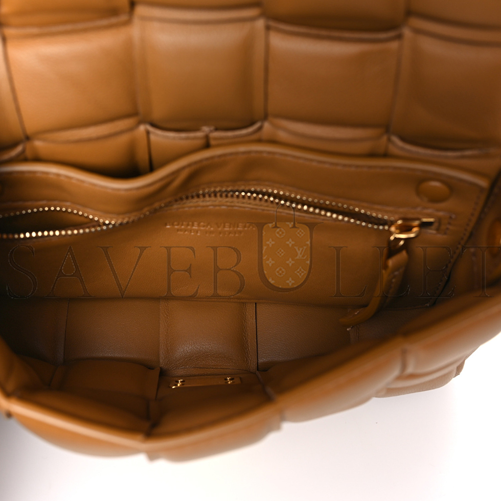 BOTTEGA VENETA NAPPA MAXI INTRECCIO PADDED CASSETTE CROSSBODY BAG CARAMEL  (25*17*6cm)