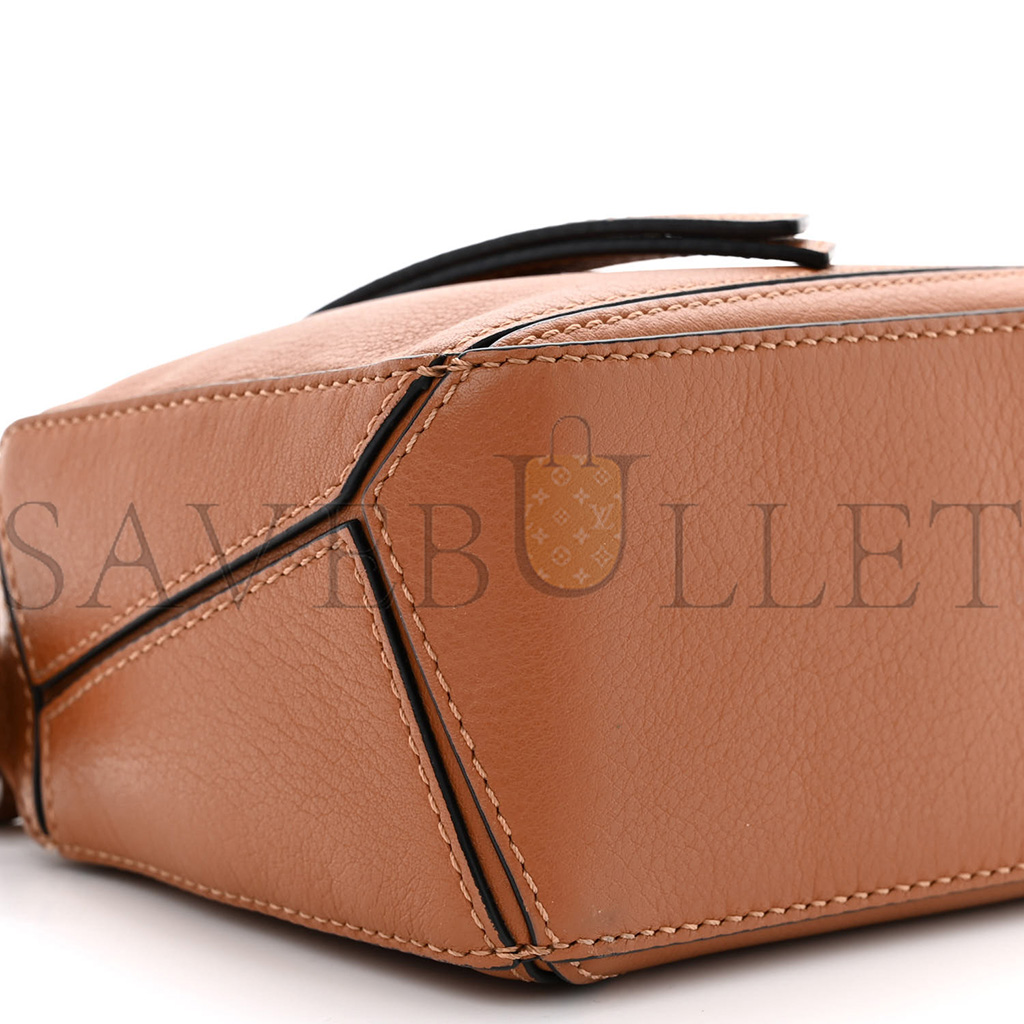 LOEWE CALFSKIN MINI PUZZLE BAG TAN (18*12.5*8cm)