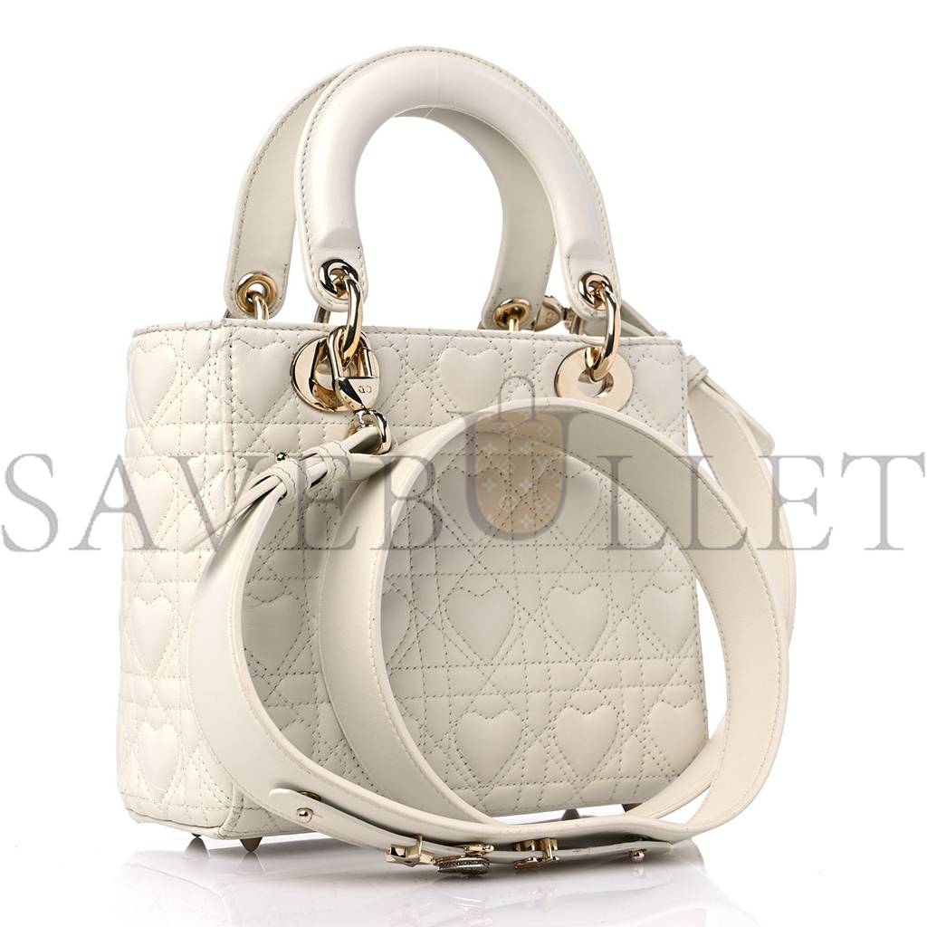 DIOR LAMBSKIN CANNAGE DIORAMOUR HEART SMALL LADY DIOR WHITE RED (20*17*8.3cm)